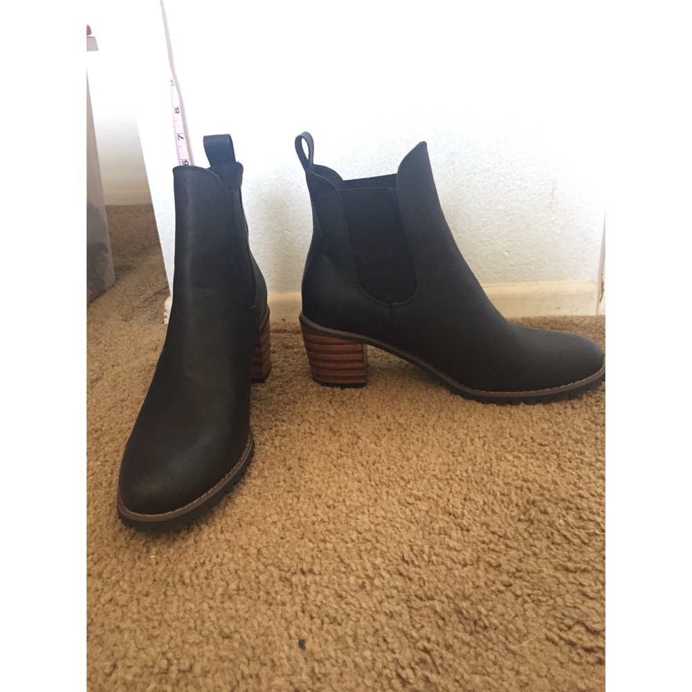 Chelsea boots